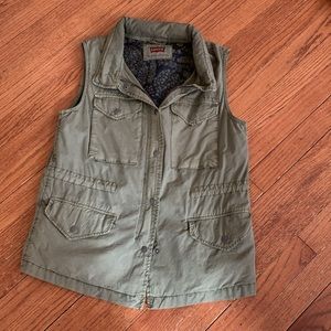 LEVIS Military Green Utility Vest in Medium